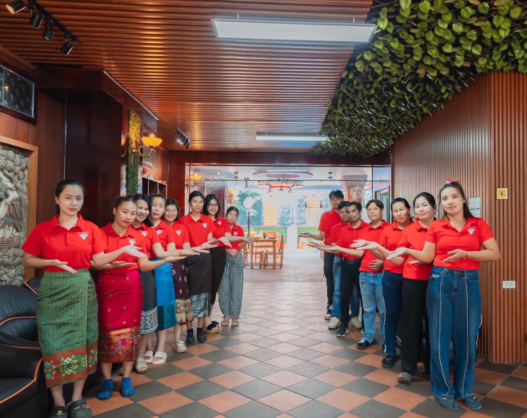 Vientiane Ruby Riverside Hotel Exteriör bild