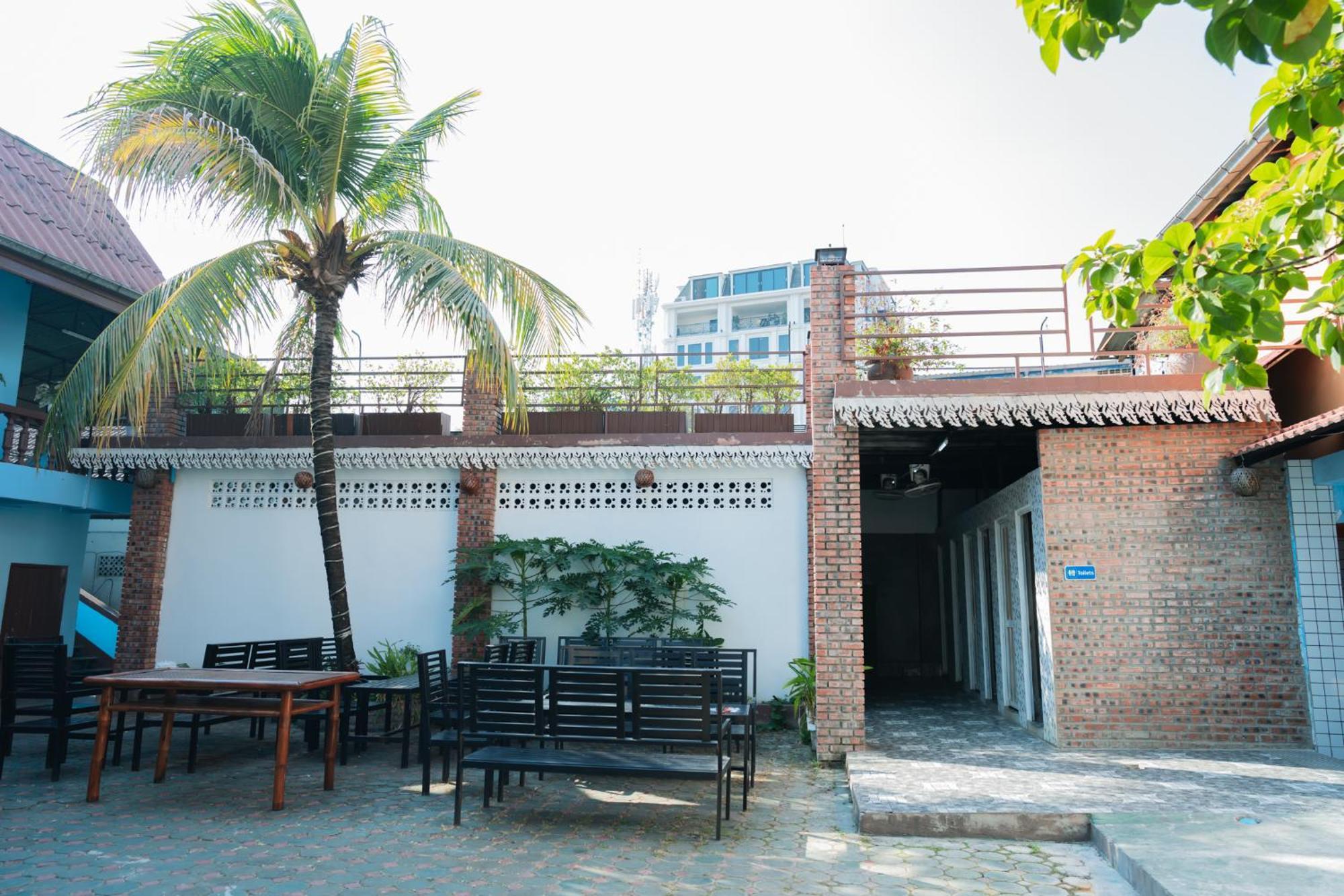 Vientiane Ruby Riverside Hotel Exteriör bild